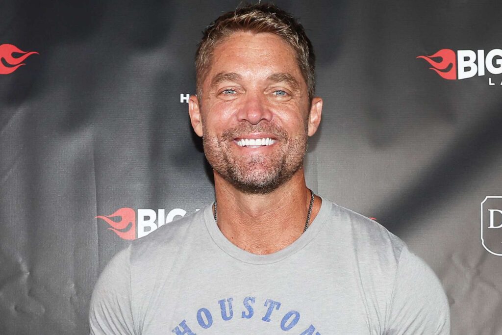 Brett Young deja de beber para priorizar su salud y estar más tiempo con sus hijos