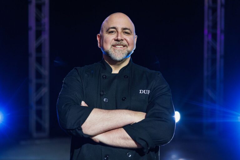 Duff Goldman revela que la competencia en "Super Mega Cakes" hizo su trabajo muy difícil