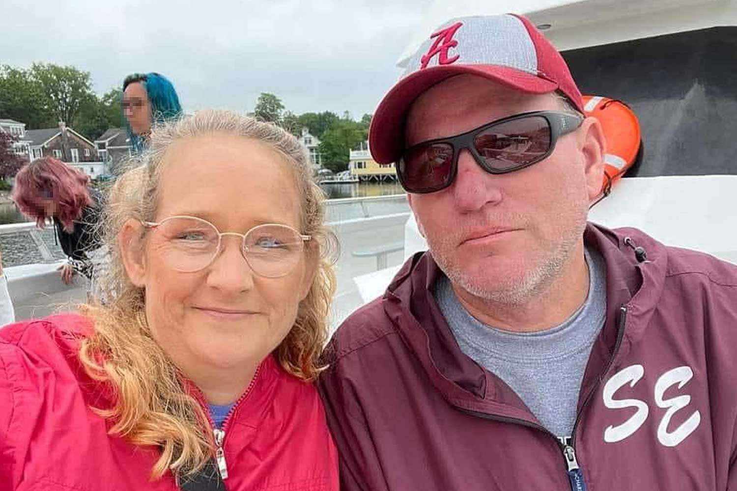 Pareja casada diagnosticada con cáncer en etapa 4 en la misma semana: "No hemos terminado de ver crecer a nuestros 4 hijos"